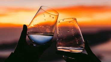 VINÍCOLA ALYAN SUNSET COM DEGUSTACAO ILIMITADA